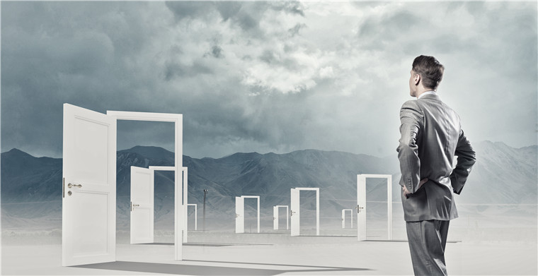 有棵樹(shù)獨(dú)立站“這條腿”是怎么折的？